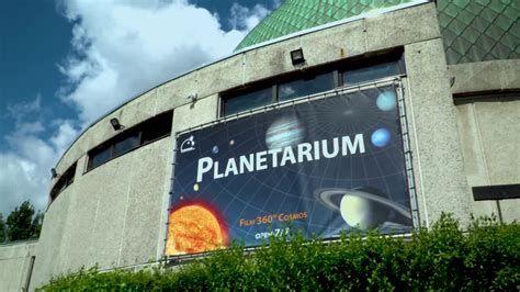 Planetarium: A Celestial Journey Through Interactive Education!